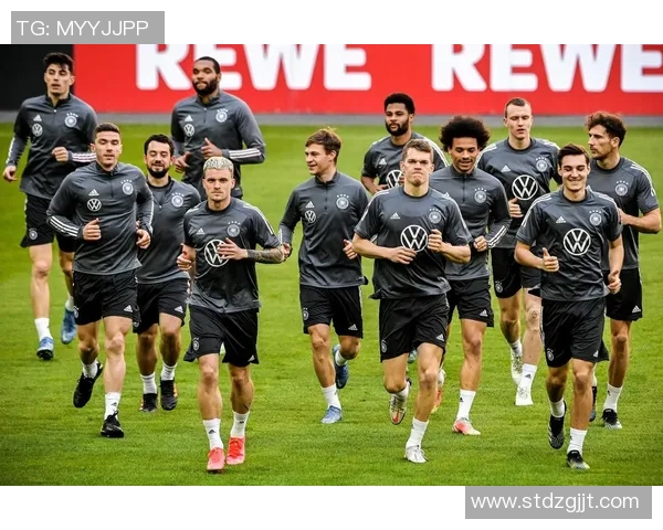 全球足球明星及其代表球队的精彩故事与成就解析